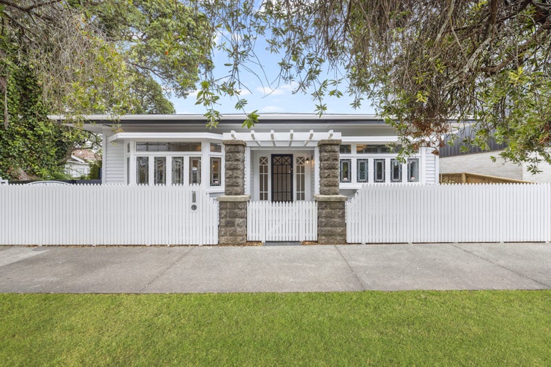 6 Nolan Road, Greenlane, Auckland - Carousel 1