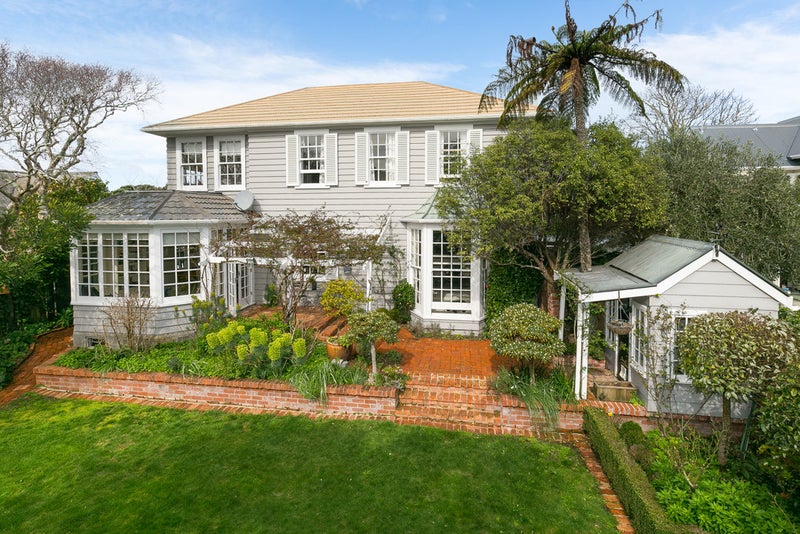 128 Karori Road, Karori, Wellington - Carousel 1