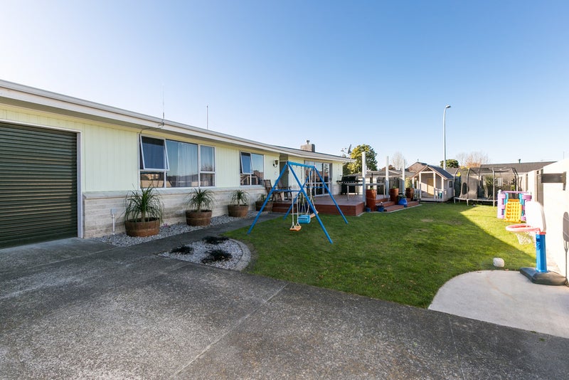 2 Weathers Place, Taradale, Napier - Carousel 13