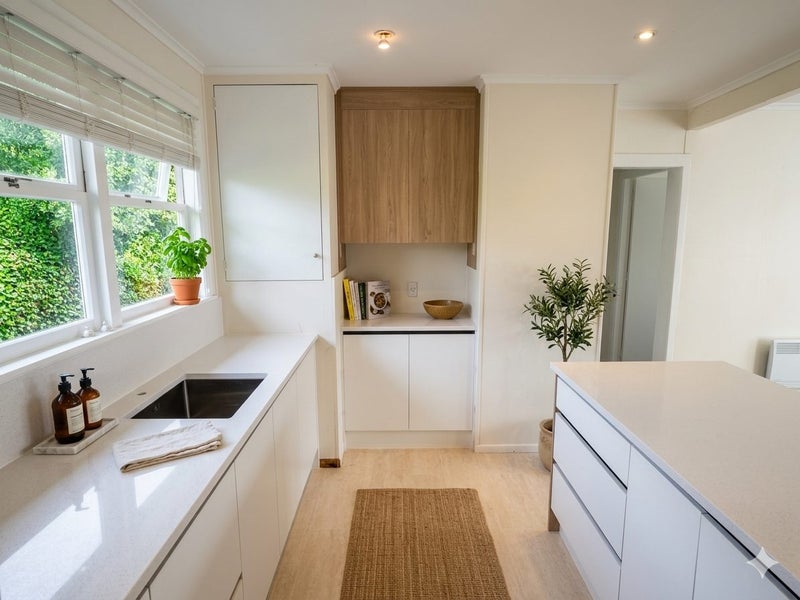 22F Aratonga Avenue, Greenlane, Auckland - Carousel 1