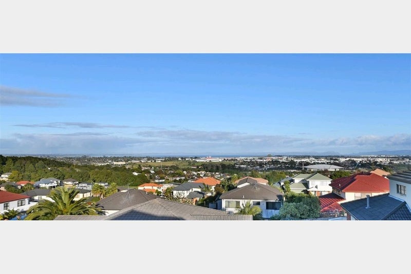 43 Ribbonwood Crescent, Goodwood Heights, Auckland - Carousel 12