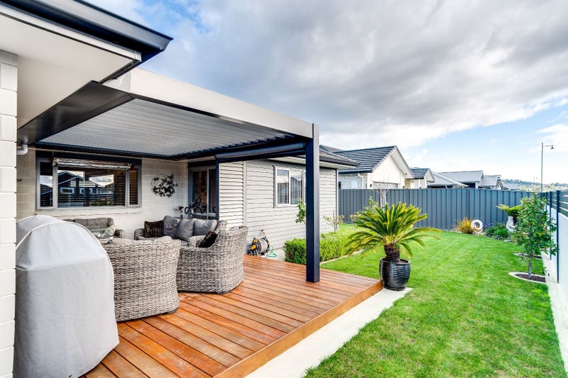 2 Benmore Place, Poraiti, Napier - Carousel 16