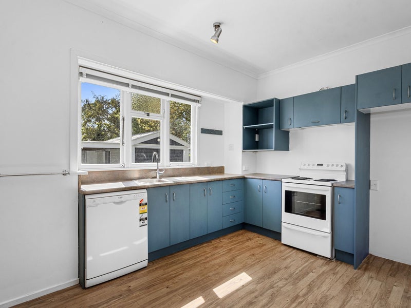 337 Ferry Road, Waltham, Christchurch - Carousel 2