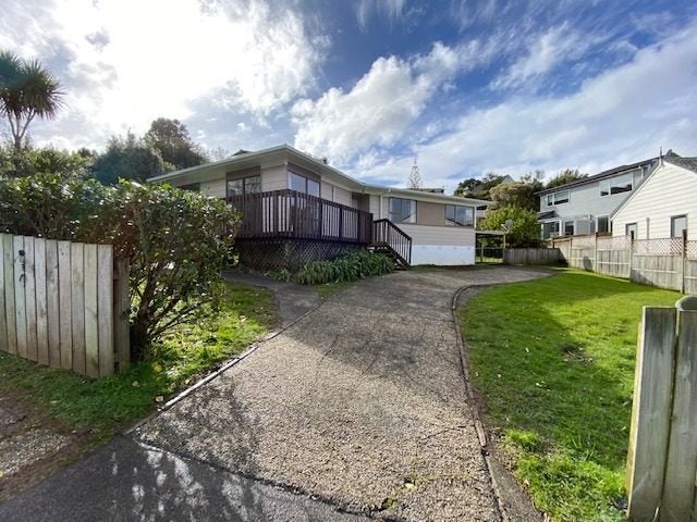 15 Cottam Grove, Northcross, Auckland - Carousel 1