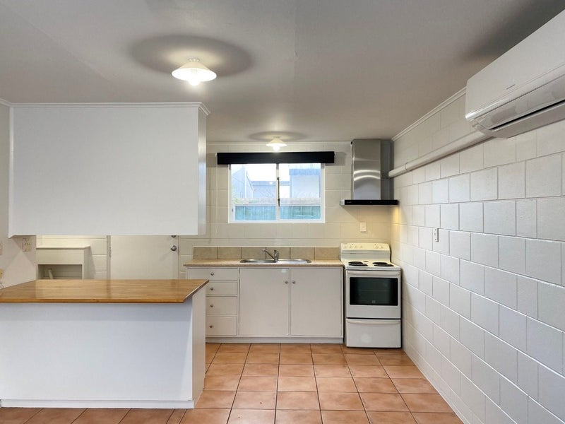 4/21 Olliviers Road, Phillipstown, Christchurch - Carousel 1