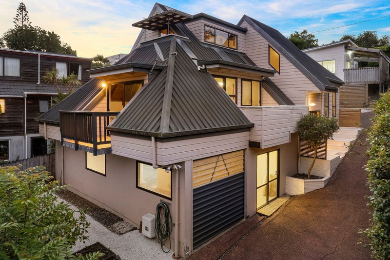 2/16 Matipo Road, Mairangi Bay, Auckland - Carousel 2