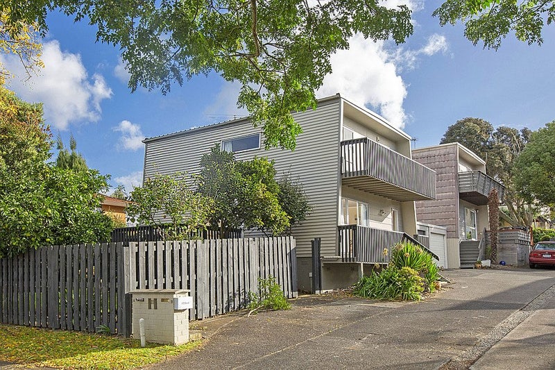 1/11 Imogene Way, Half Moon Bay, Auckland - Carousel 2