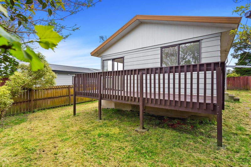 2/73 Luanda Drive, Ranui, Auckland - Carousel 1