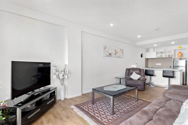 704/20 McCrae Way, New Lynn, Auckland - Carousel 1