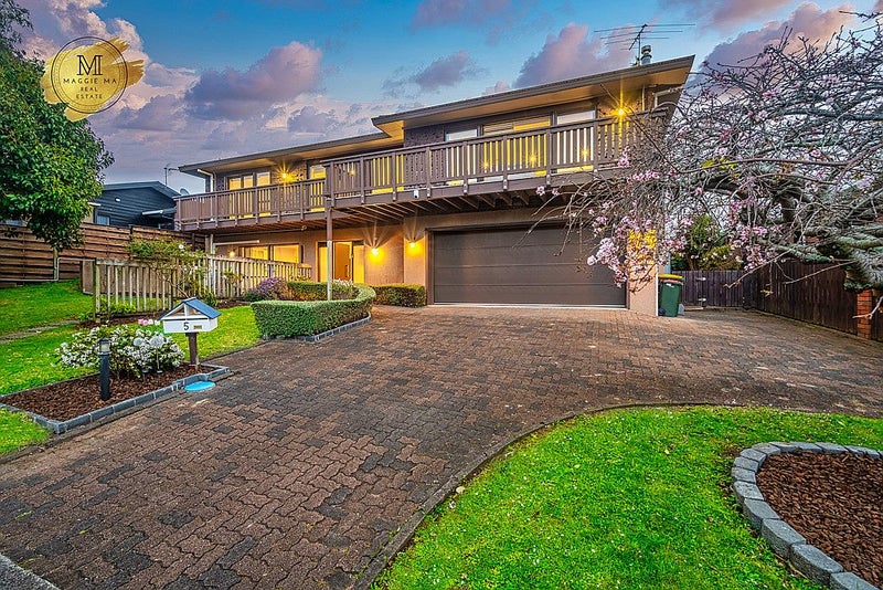 5 Aylmer Court, Eastern Beach, Auckland - Carousel 2