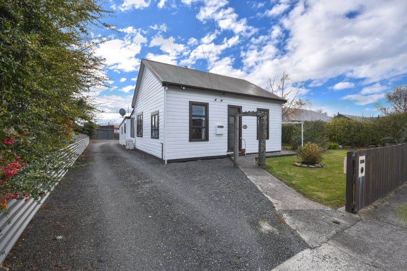 14 Centennial Avenue, Milton - Carousel 1
