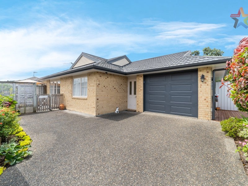 1034A High Street, Avalon, Lower Hutt - Carousel 1