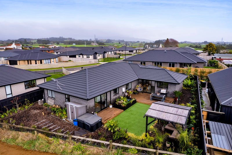 10 Piharau Crescent, Hurdon, New Plymouth - Carousel 29