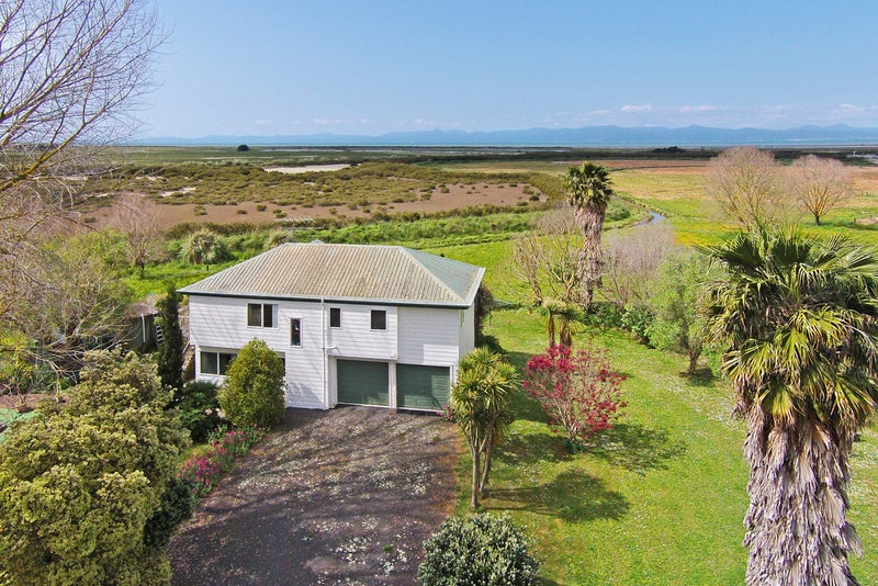 896 Miranda Road, Pūkorokoro / Miranda, MIRANDA - Carousel 14