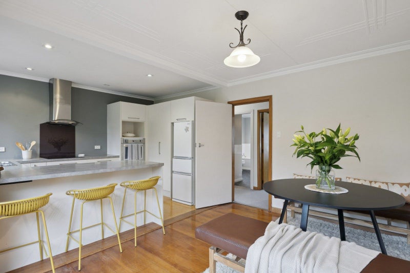 64 Lynn Street, Wakari, Dunedin - Carousel 1