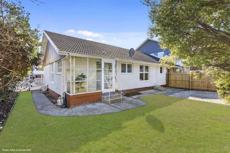 2/4 Farnham Place, Ilam, Christchurch - Carousel 2