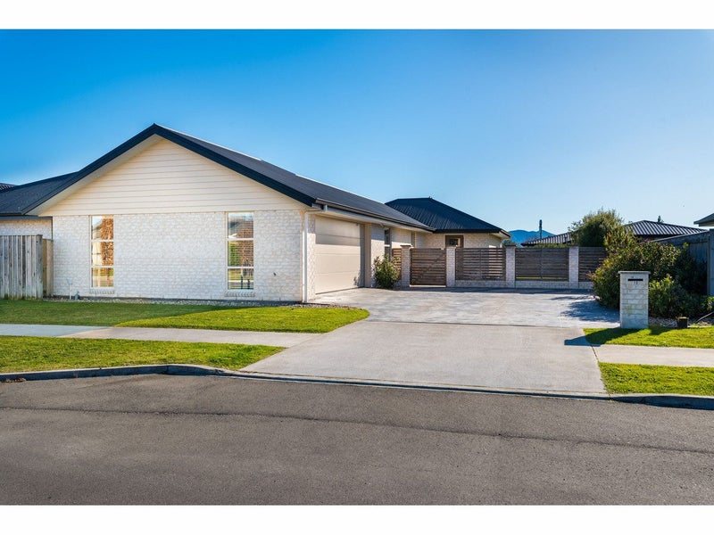 10 Spitfire Drive, Burleigh, Blenheim - Carousel 1