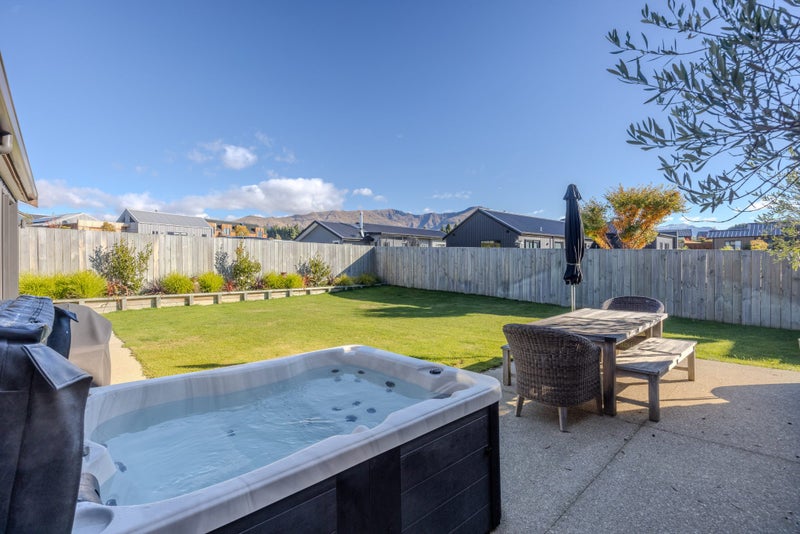 41 Nicholas Gibbons Drive, Clendon Park, Auckland - Carousel 2