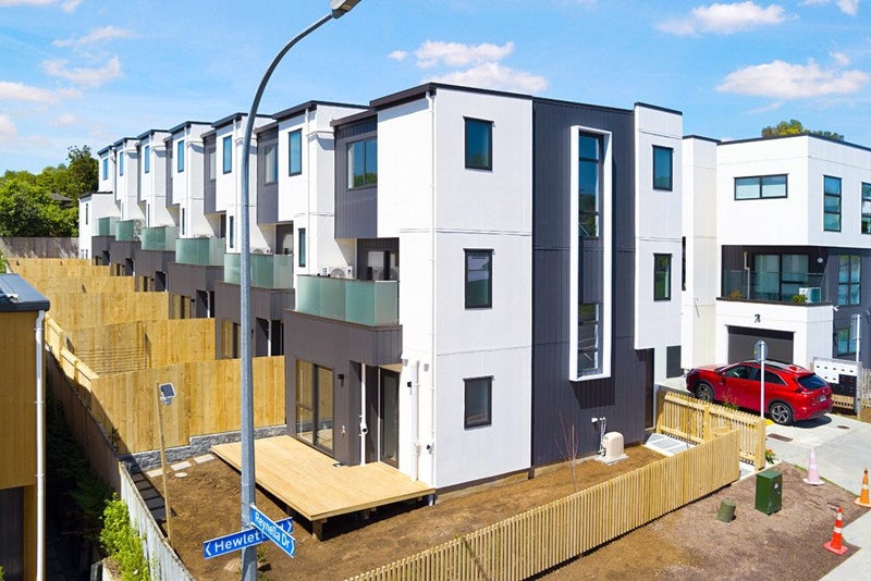 5/16 Hewlett Road, Massey, Auckland - Carousel 2
