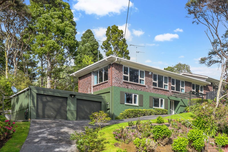 83 Woodfern Crescent, Titirangi, Auckland - Carousel 2
