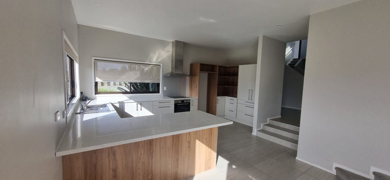 2160 Hunua Road, Papakura - Carousel 2