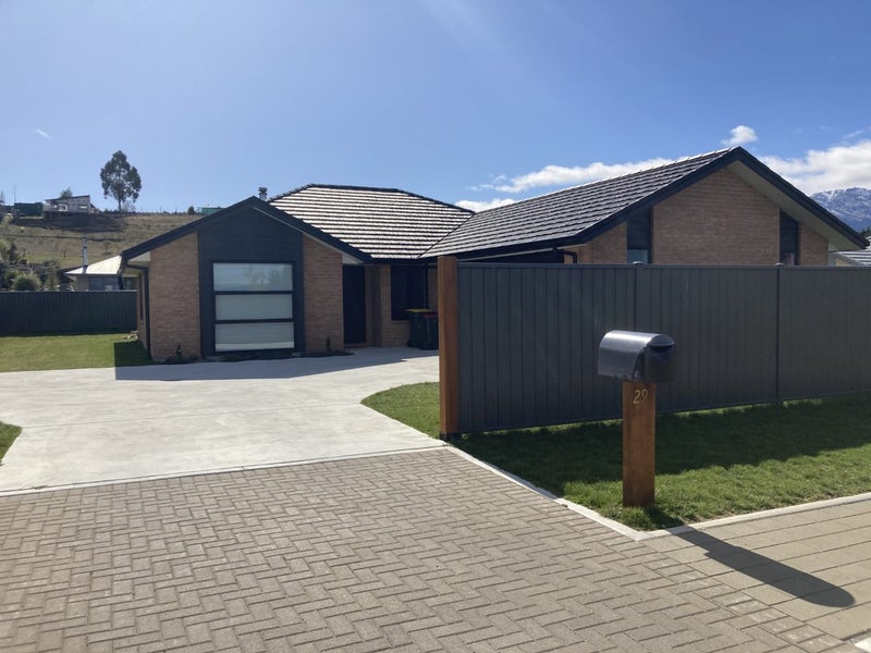 29 Timsfield Drive, Wanaka - Carousel 1