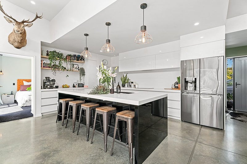 21 Hewson Crescent, Wanaka - Carousel 2