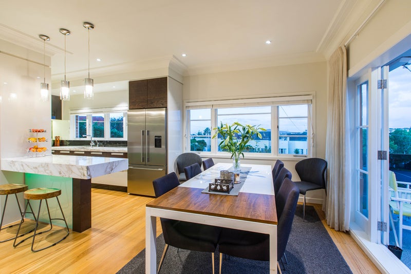 17 Codrington Crescent, Mission Bay, Auckland - Carousel 2