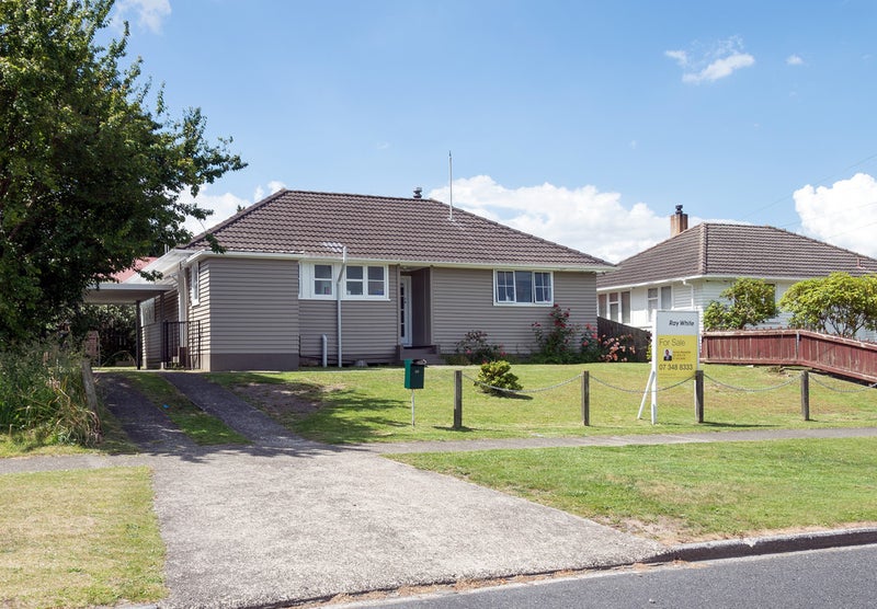 23 Manuka Crescent, Hillcrest, Rotorua - Carousel 1