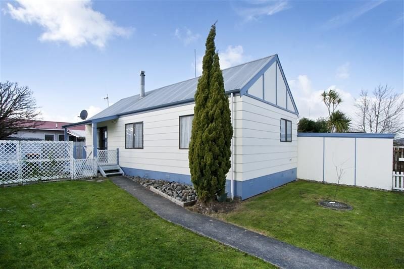 35A Peter Hall Drive, Kelvin Grove, Palmerston North - Carousel 10