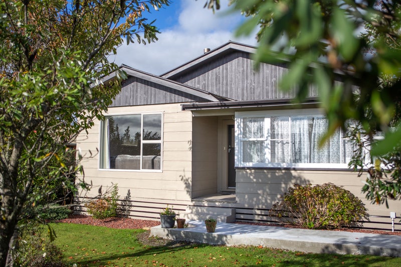 146 Sale Street, Hokitika - Carousel 1