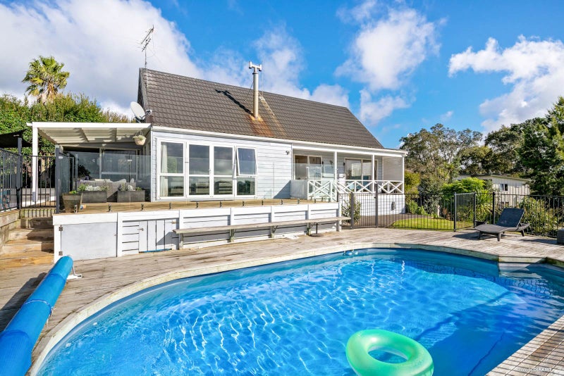 38 Cedar Terrace, Stanmore Bay, Whangaparaoa - Carousel 2