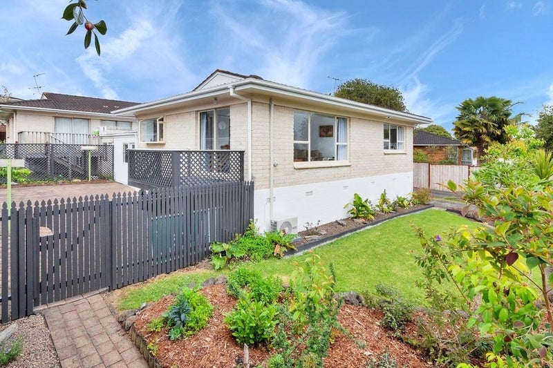 1/14 Taonui Street, Rosehill, Papakura - Carousel 1