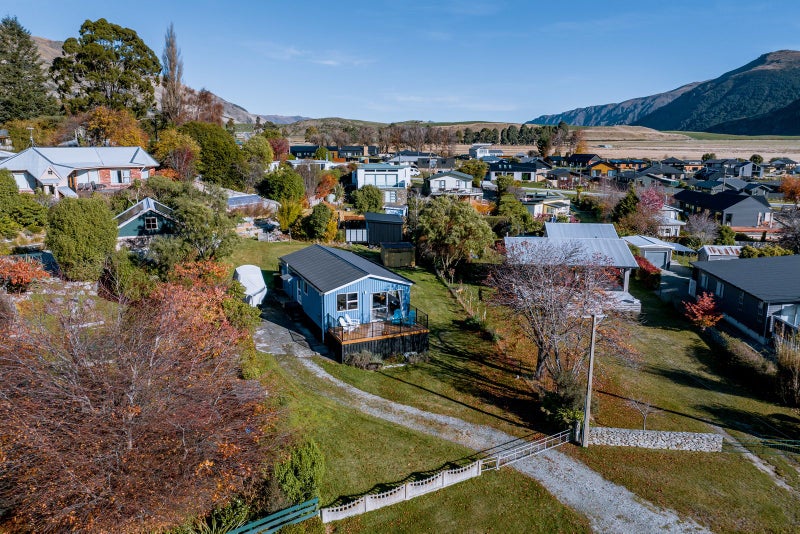 35 Wesney Terrace, Kingston - Carousel 1