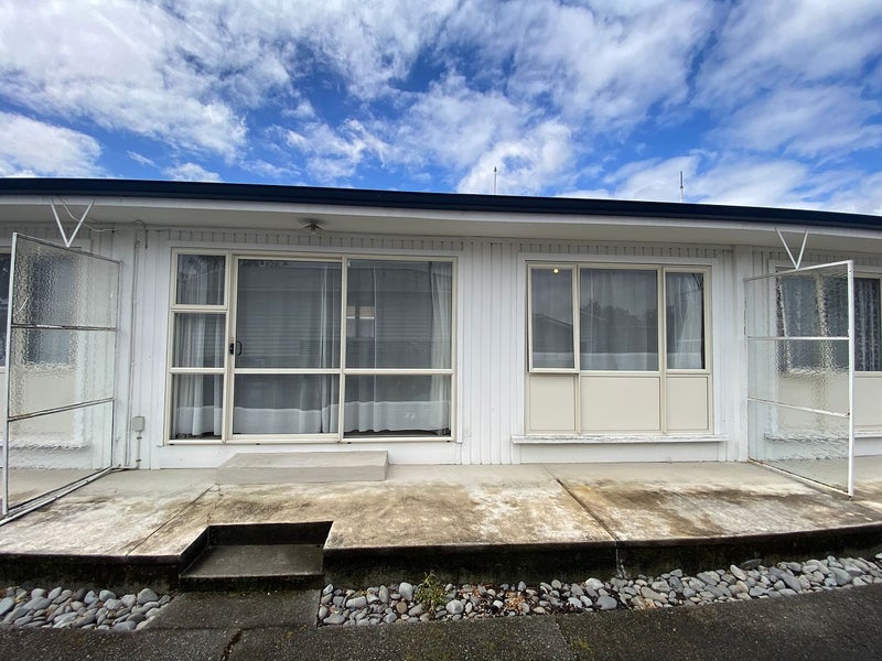 2/17 Torrens Road, Hillmorton, Christchurch - Carousel 1