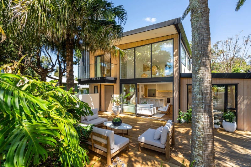 2/236 Beach Road, Campbells Bay, Auckland - Carousel 37