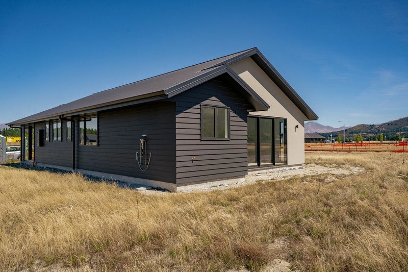 26 Riley Street, LAKE HAWEA - Carousel 1