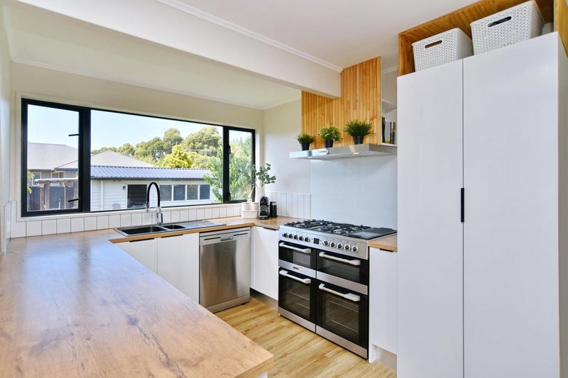 33 Heyders Road, Spencerville, Christchurch - Carousel 1