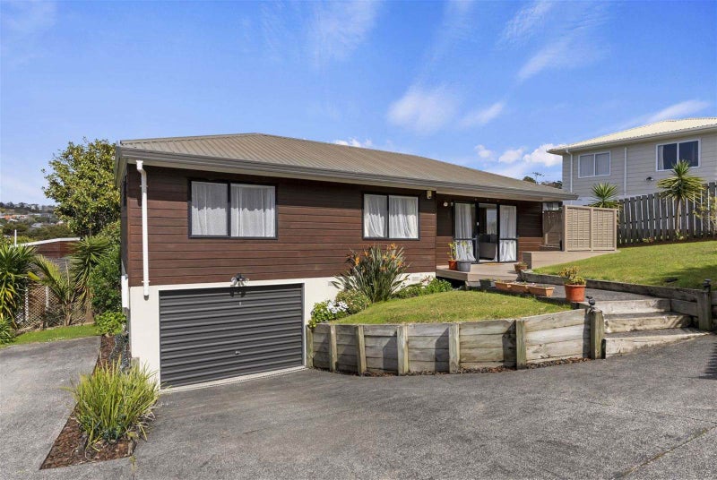 2/11 Valecrest Place, Bayview, Auckland - Carousel 1