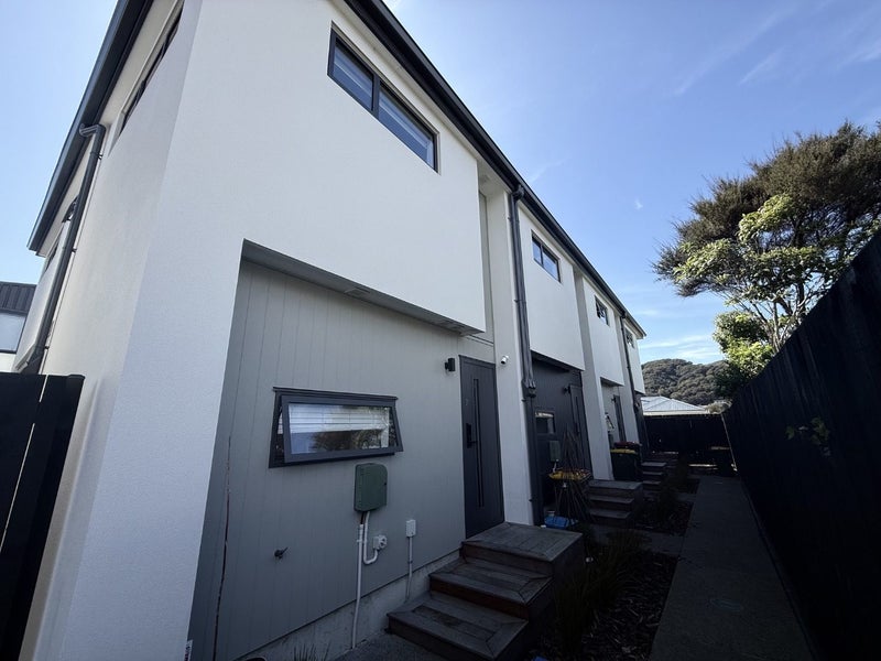 7/20 Fitzherbert Road, Wainuiomata, Lower Hutt - Carousel 11