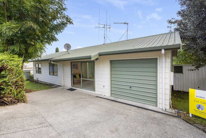 49C Twentysecond Avenue, Gate Pa, Tauranga - Carousel 1