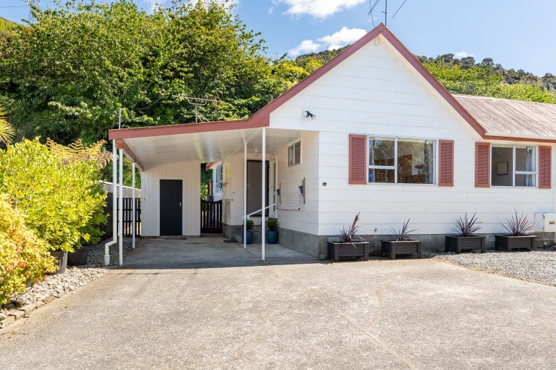 6A Tulsa Grove, Totara Park, Upper Hutt - Carousel 13