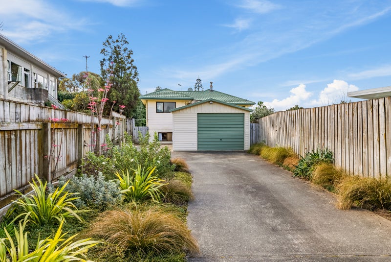 17 Jeep Road, Raumati South, Paraparaumu - Carousel 1