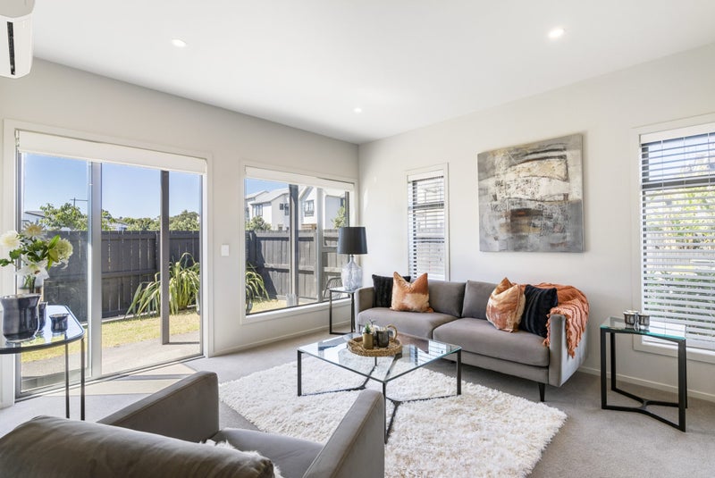 2 Doreen Williams Way, Glen Innes, Auckland - Carousel 2