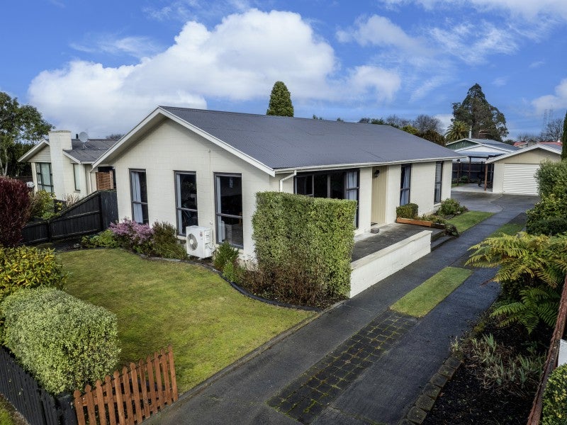 9 Dunluce Place, Hornby, Christchurch - Carousel 1