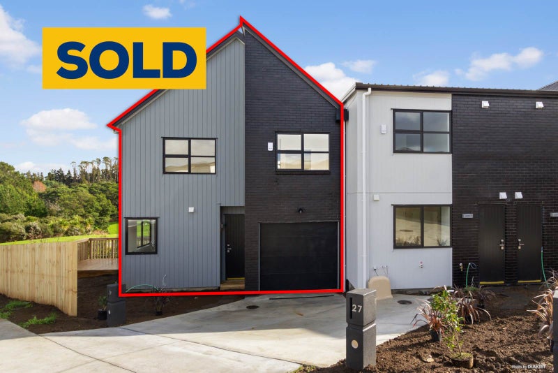 29 Mamuku Drive, Massey, Auckland - Carousel 1