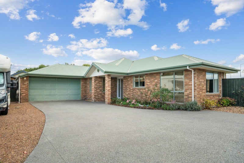 9 Lightning Close, Wigram, Christchurch - Carousel 1