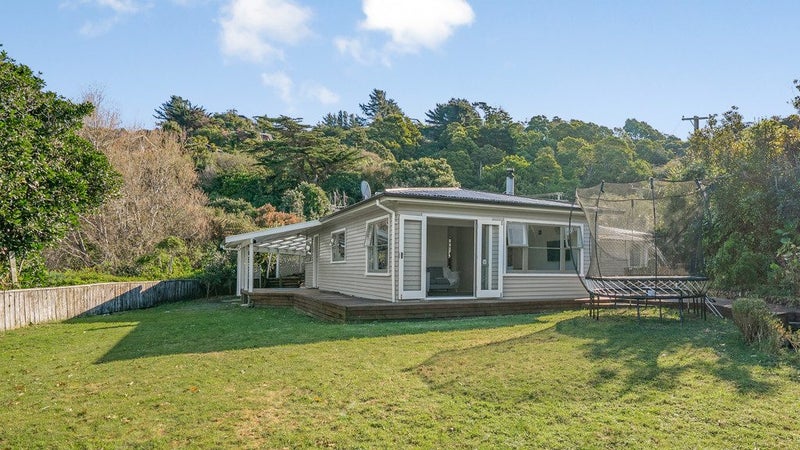 183 Park Road, Belmont, Lower Hutt - Carousel 1