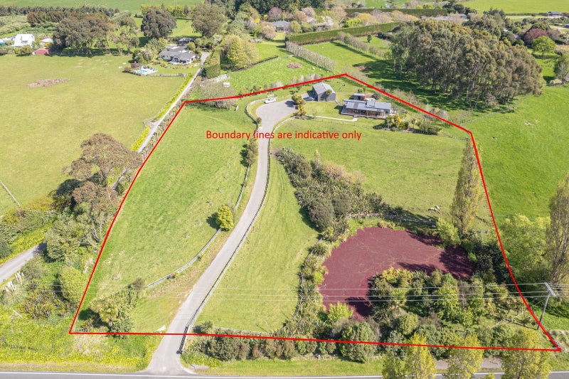 678 No 2 Line, Fordell, Whanganui - Carousel 1