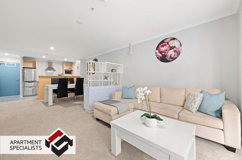 2L/20 Charlotte Street, Eden Terrace, Auckland - Carousel 1